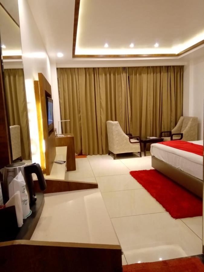 Hotel Green Orchid Udhampur Ngoại thất bức ảnh